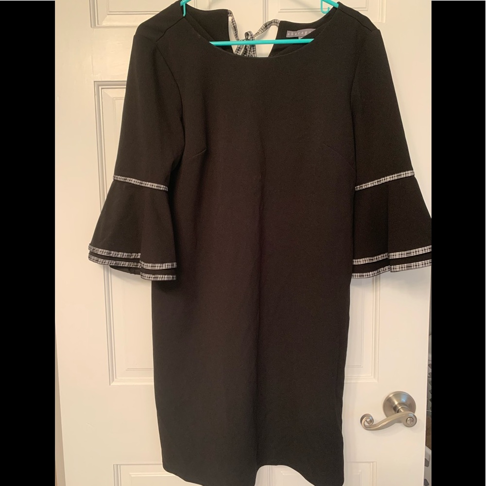 super cute tie at the neck dress. Host pick X2